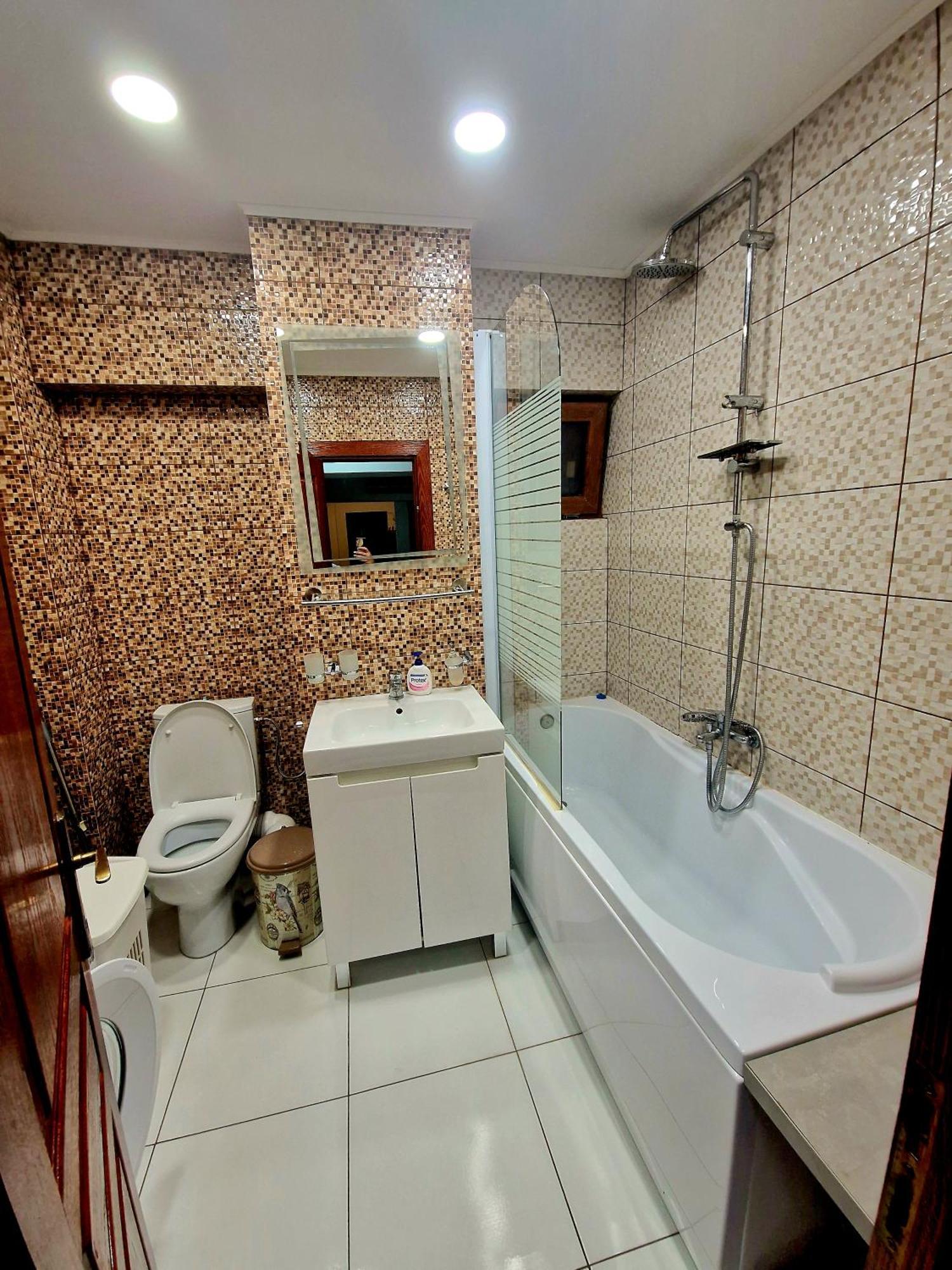 Cozy Appartment In The Center Targoviste Ngoại thất bức ảnh